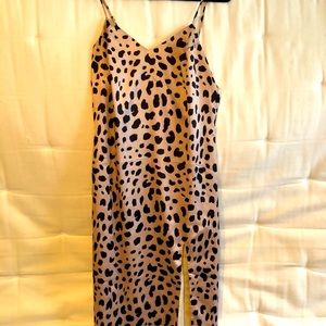 Beautiful E.ssue leopard print dress